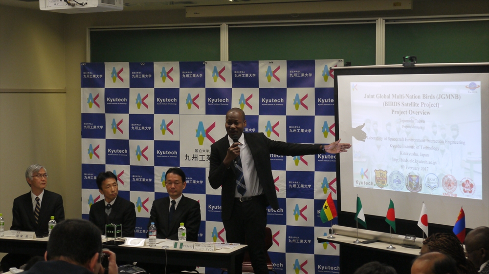 記者会見風景２