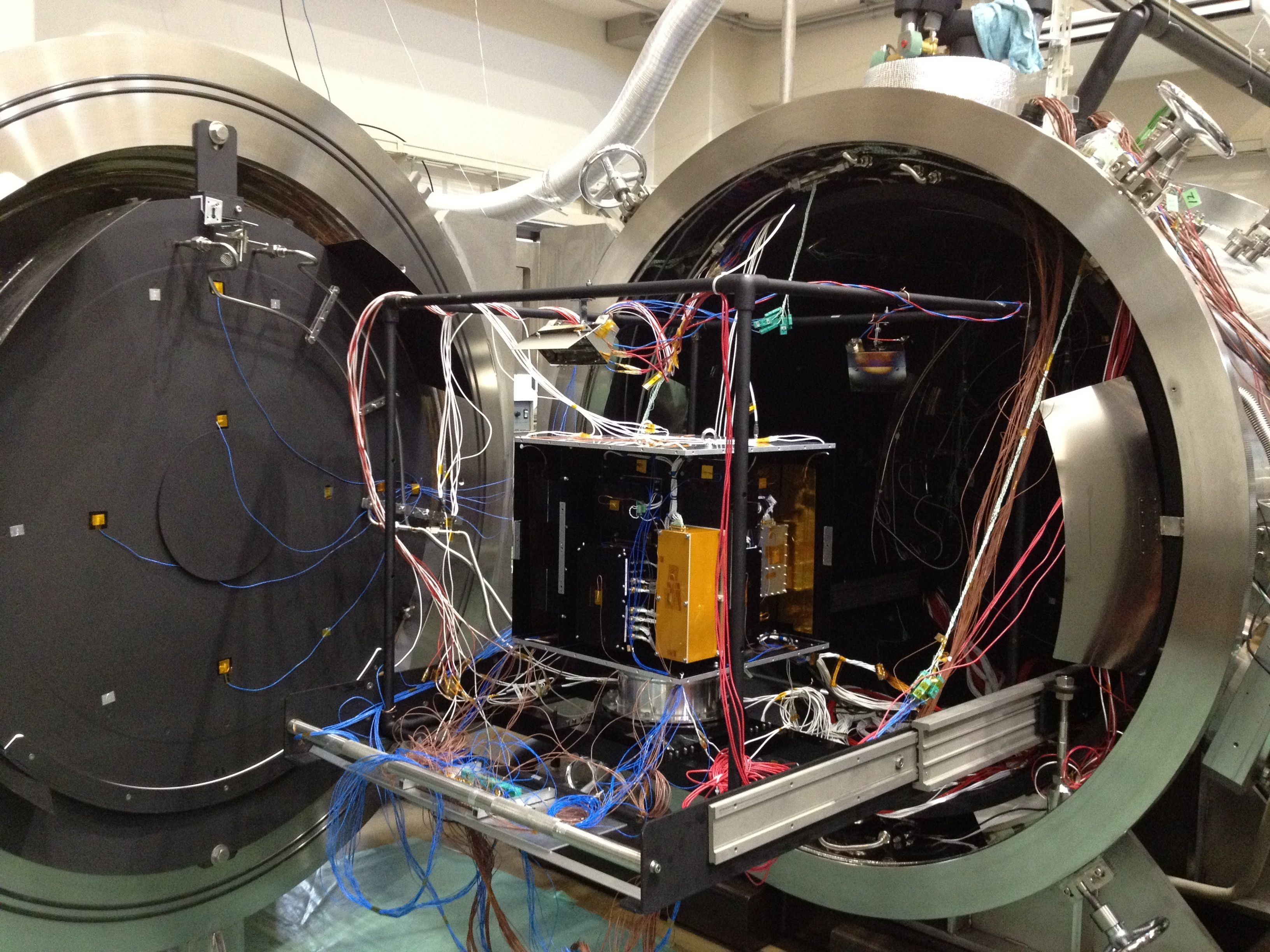 規格原案作成のために行われた実験の様子