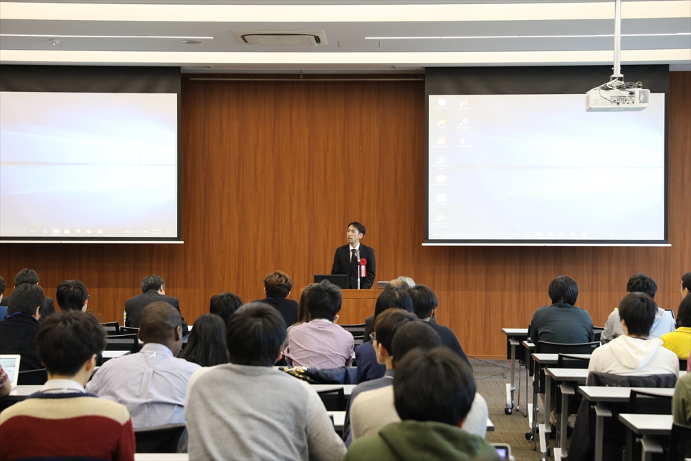 文部科学省　泉氏の挨拶